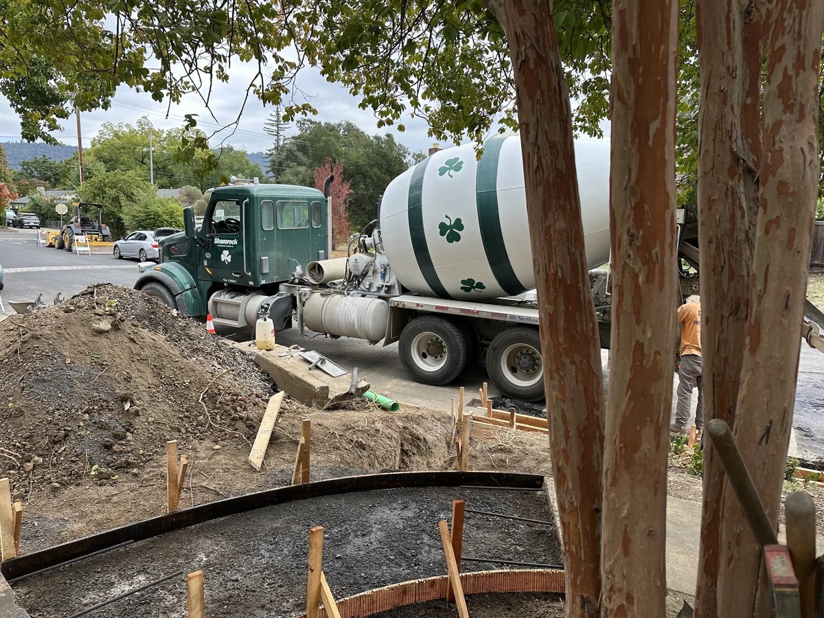Concrete Placement, a Daher Development jobsite